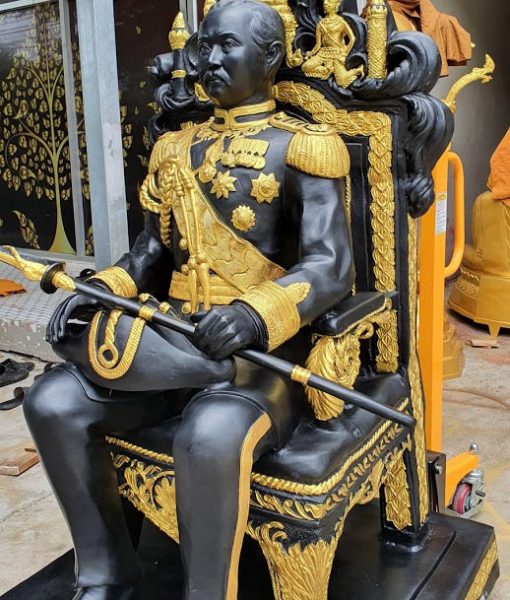 พระรูปเหมือน เสด็จพ่อ ร.๕ (นั่งบัลลังค์) ทองเหลือง ขนาด 30 นิ้ว (เท่าองค์จริง)